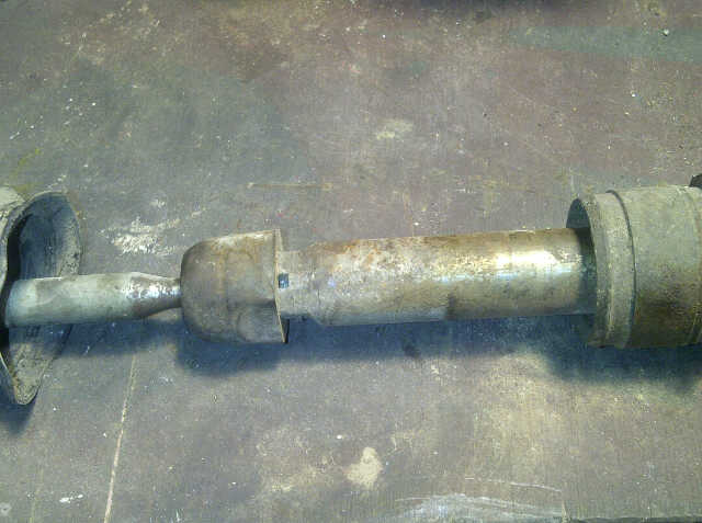 Musim Hujan, Periksa Karet Boot Steer Mobil Anda!